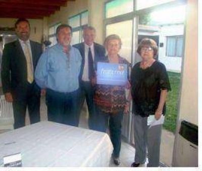Tarjeta Fraterna festeja su quinto aniversario en Entre R�os con la entrega de tres nuevos aportes solidarios
