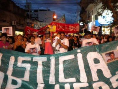 Marcharon y pidieron justicia por Lucas Melo