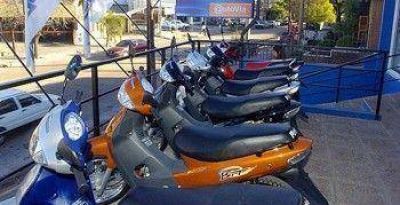 Informe de Frente a CanoTV: La moto, una alternativa de traslado para los bahienses