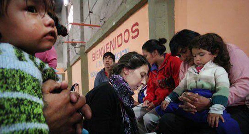 Hay 106 evacuados en Schneider