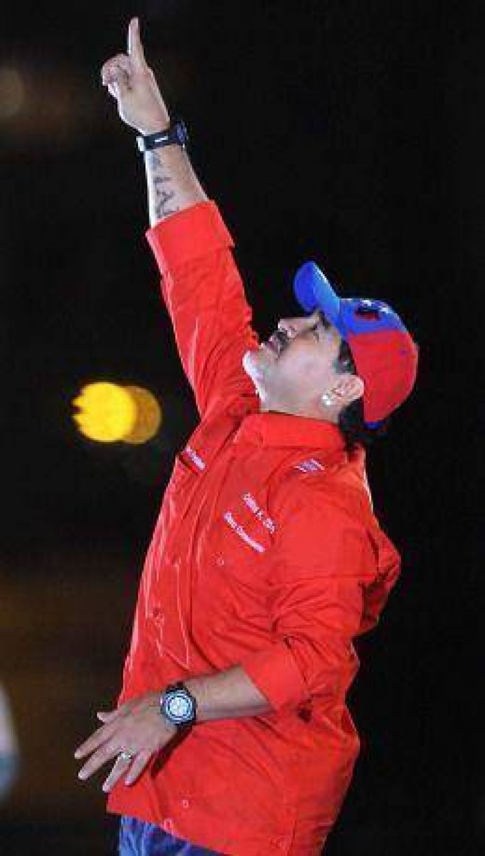 Maradona manifest� su apoyo a Maduro y a Cristina para el 2015