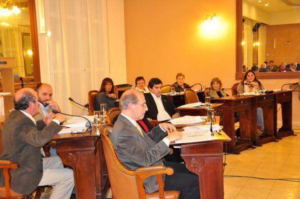 El PJ rechaz� la interpelaci�n de Schleguel que ir� a informar
