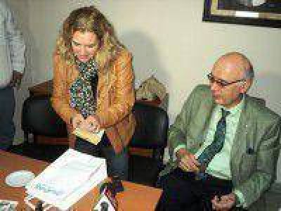 La Diputada Nacional Claudia Rucci visit� Saladillo y fue recibida por el Intendente Gorosito