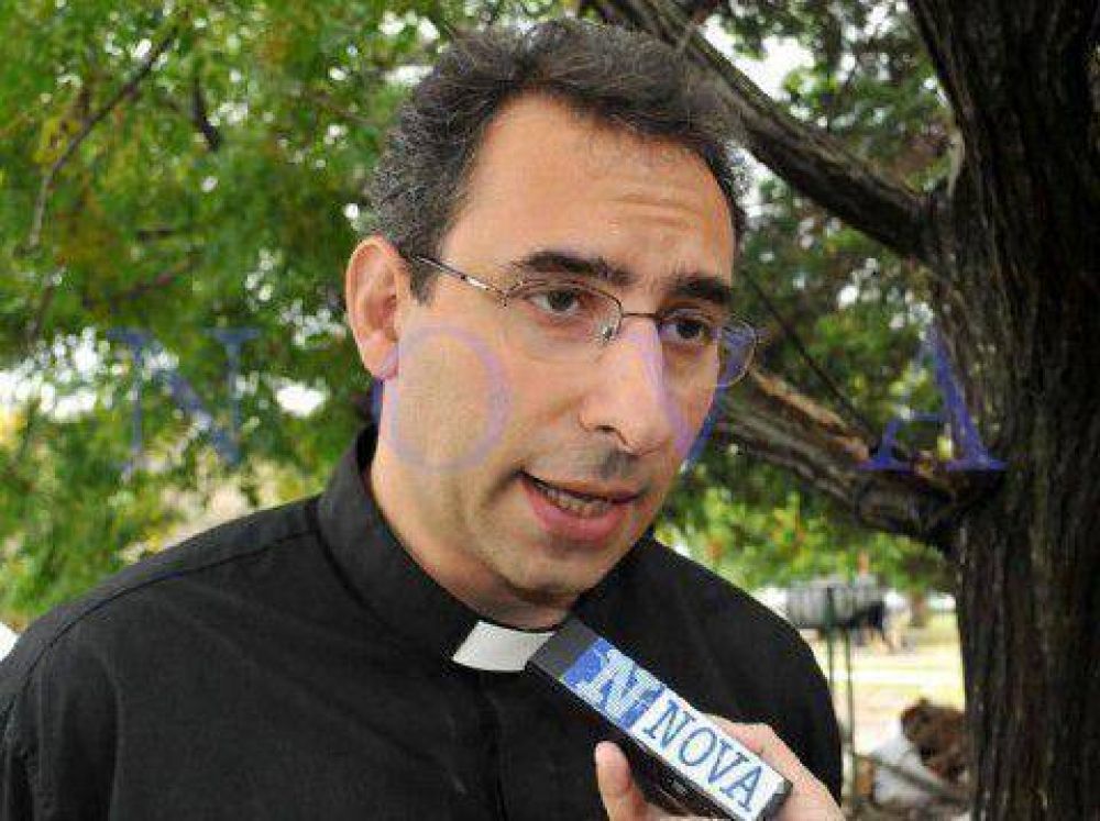 Sacerdote de Villa Elvira neg� haber escrito la carta que denunciaba la existencia de m�s muertos