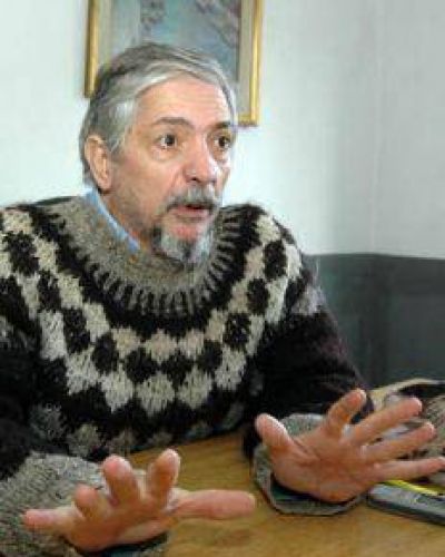 La iglesia ech� al cura que apoy� el matrimonio igualitario