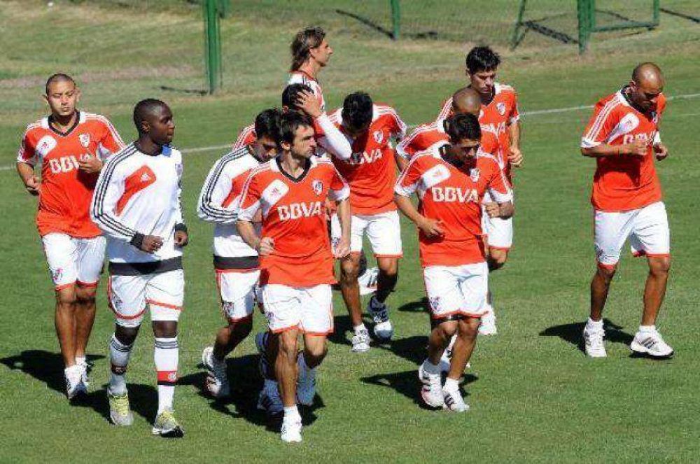 Con la vuelta de Ponzio, Ram�n ya tiene su equipo para el domingo