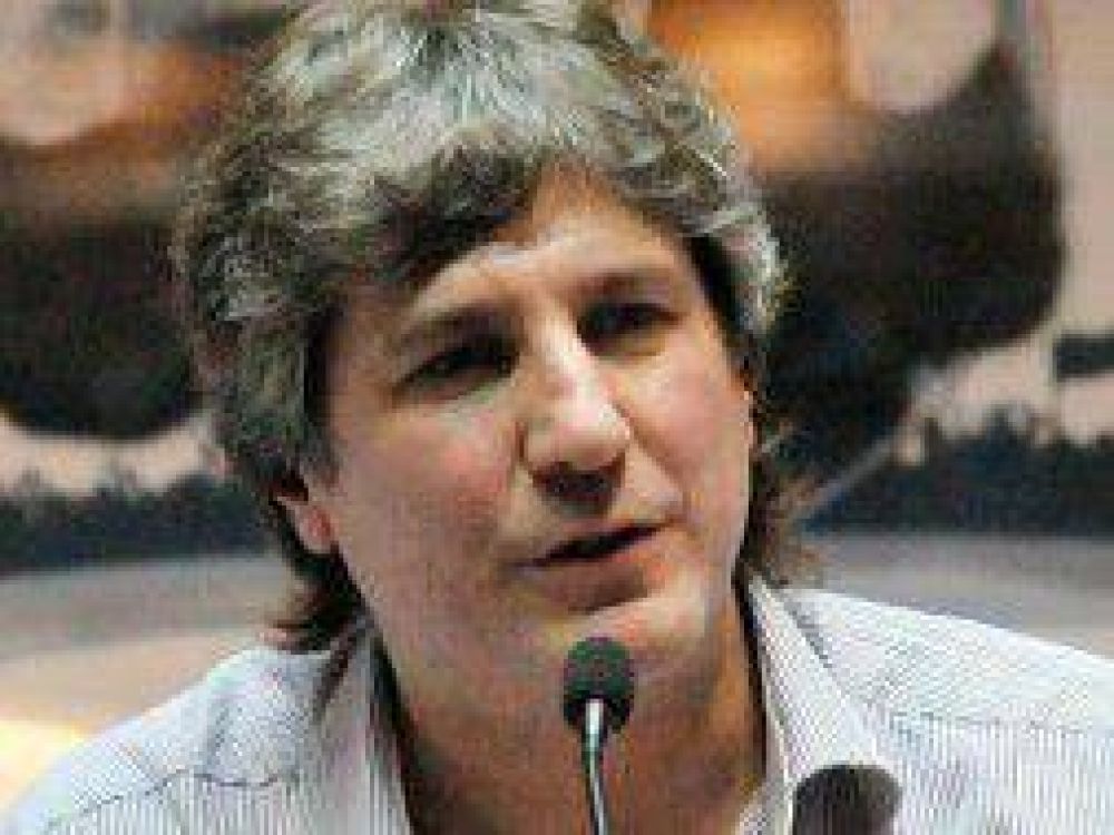 La Plata: Boudou defendi� a los voluntarios que trabajaban con pecheras de La C�mpora