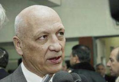 Muertos en padrones: Bonfatti se reuni� con el responsable nacional