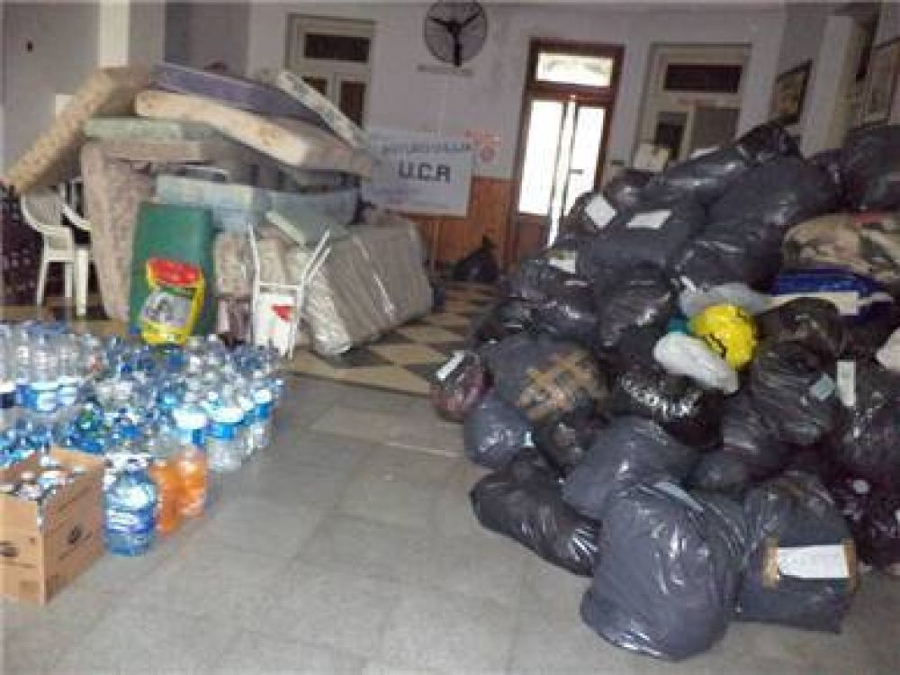La UCR envi� un cami�n con donaciones a La Plata