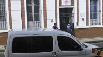 Comisarios, sospechados de cobrar coimas