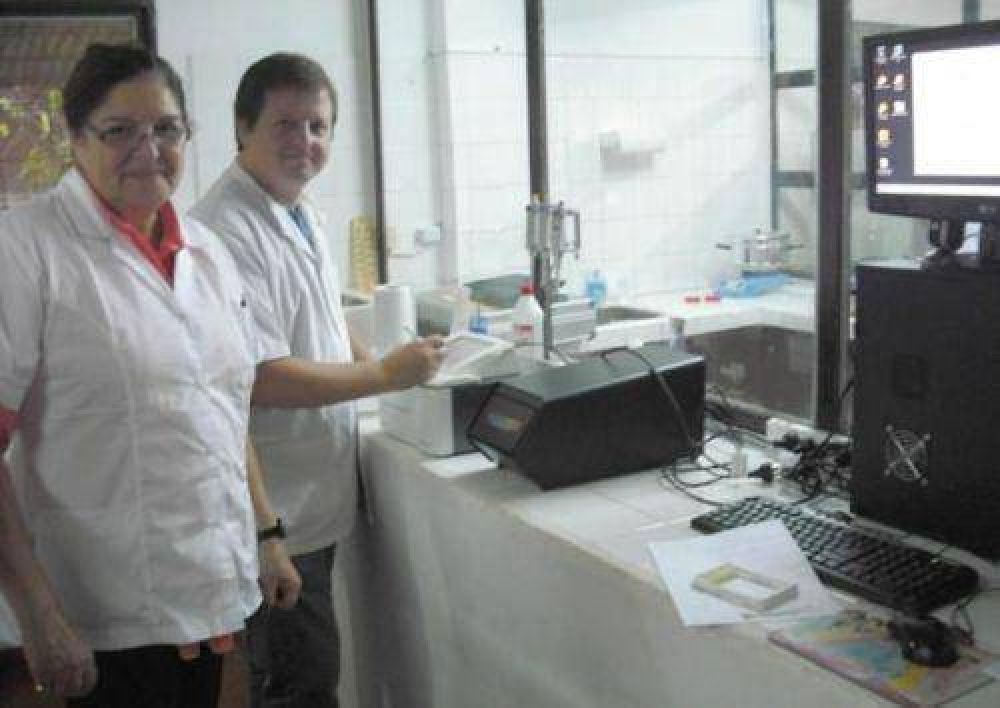 Habilitan en Laboratorio para el control de alimentos cel�acos en Misiones