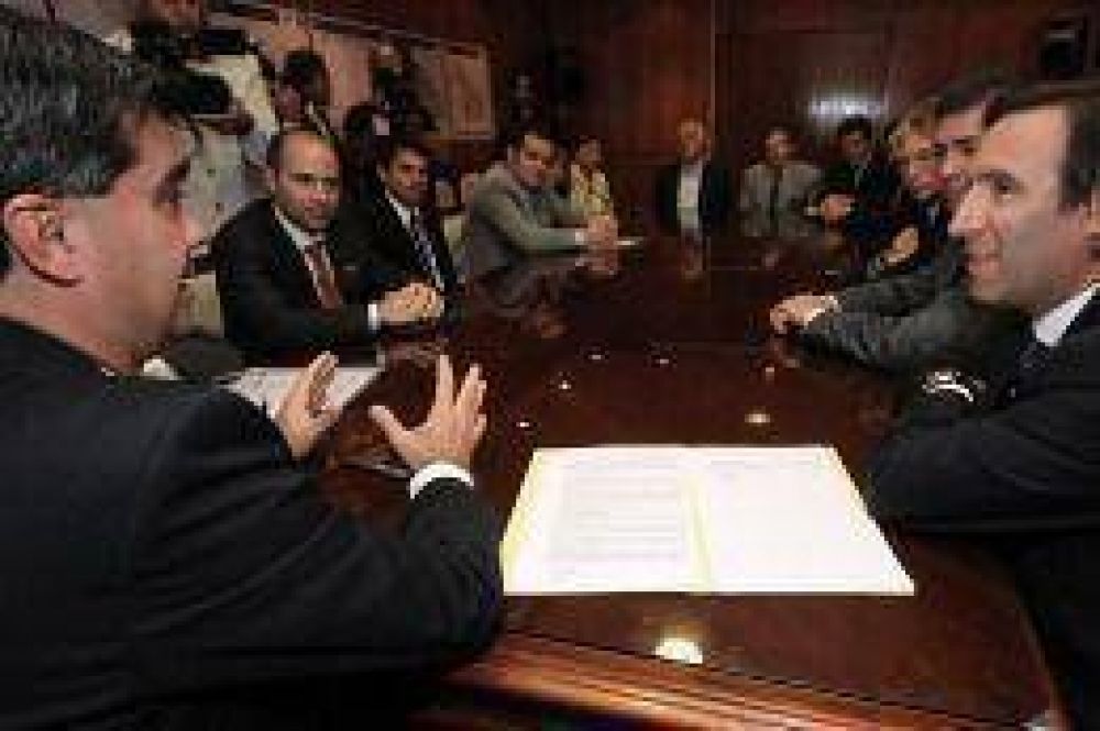 Lorenzino: "El mercado de capitales apuntalar� el desarrollo regional"