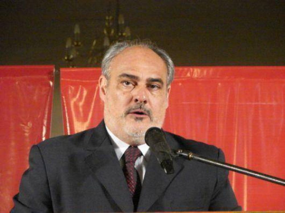 Denuncia de Ricardo sobre situaci�n de la Justicia local