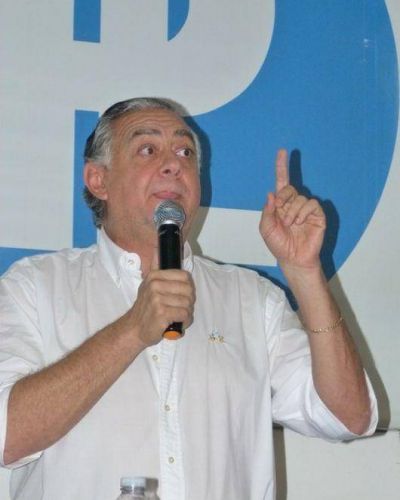 Josefina habl� de un accionar delictivo de 2 diputados celestes y "Perucho" de una maniobra K