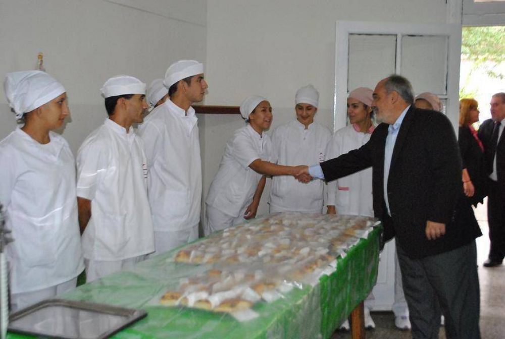 Unos 300 chicos de Riachuelo reciben Plan Alimentario Provincial Integral