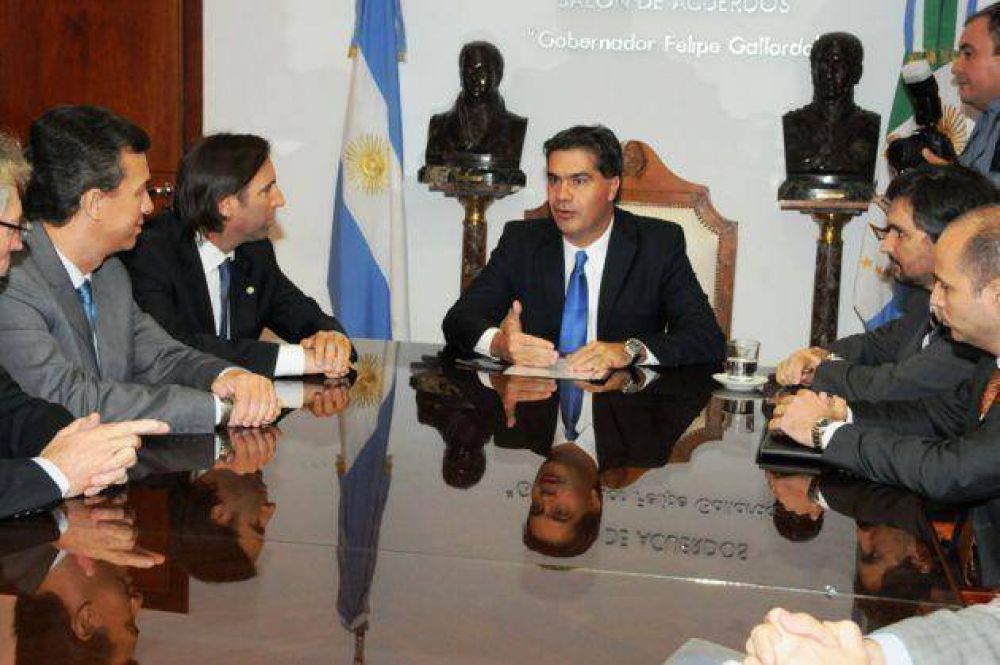 Lorenzino: �En los pa�ses desarrollados el mercado de capitales apuntal� el crecimiento del sector privado y eso queremos para las econom�as regionales�