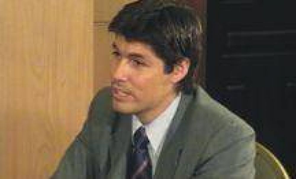 Gonzalo Quilodr�n: �No estoy de acuerdo con las adjudicaciones a dedo�