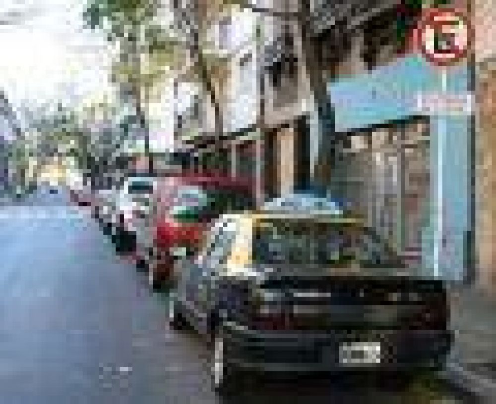 PROPONEN QUITAR MULTAS A LOS AUTOS INUNDADOS