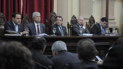 La ley azucarera tucumana ser�a exportada� a Salta y a Jujuy