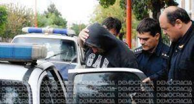 Atraparon aqu� a otro joven imputado por "da�o e intimidaci�n p�blica agravados"