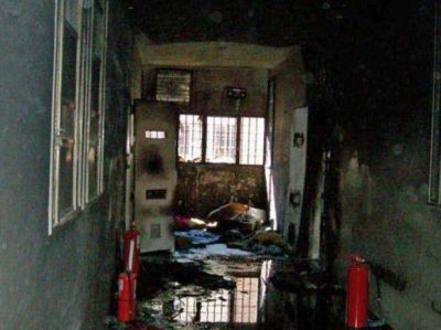 Un preso de la alcaid�a de Jefatura muri� en medio de un incendio