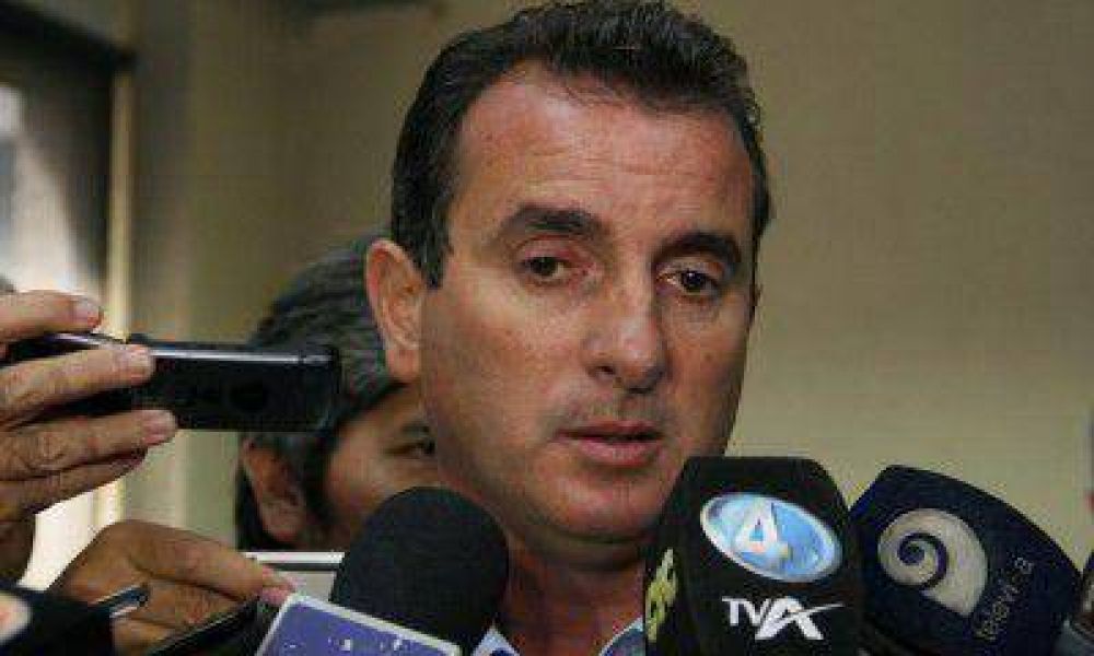 Por decreto, P�rez baj� la licitaci�n de las 12 �reas petroleras secundarias de Mendoza