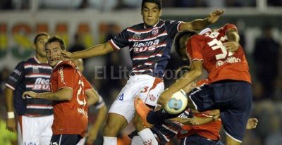 Uni�n salv� el orgullo y mand� a Independiente al "infierno"