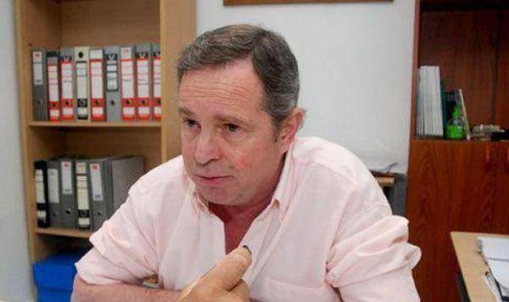 Stanojevic asegura que hay un tope para subir los precios de la nafta