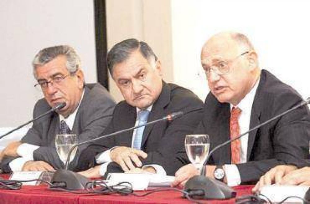 Schepens particip� de una reuni�n por la cumbre de alcaldes