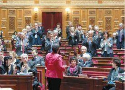 Francia tambi�n aprob� la ley que permite el matrimonio igualitario