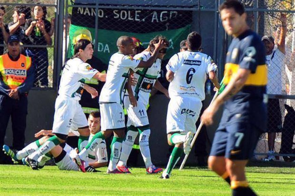 Papeln histrico en San Juan: San Martn gole a Boca 6 a 1