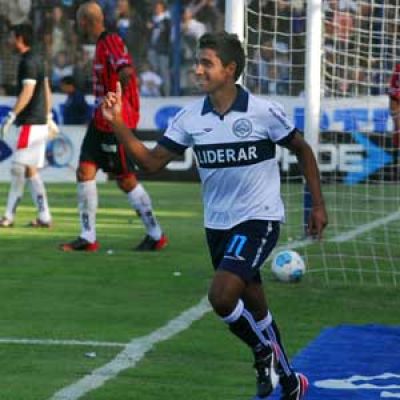 Otro alegr�n del pueblo Tripero, que gan� 3 a 1 y se asoma otro poco a Primera
