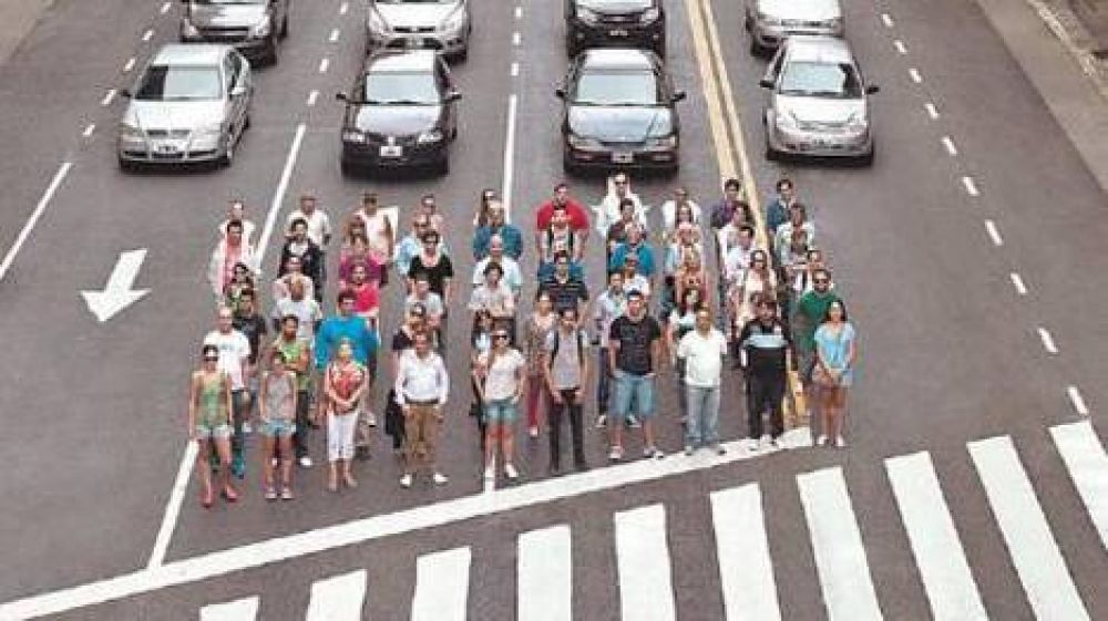 Capital: circulan 1,8 mill�n de autos pero apenas llevan al 21% de la gente