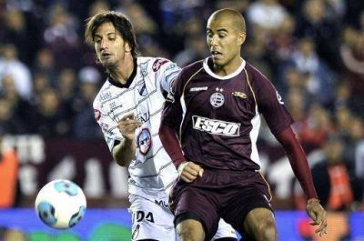 Lan�s super� a All Boys y se afirm� como �nico puntero