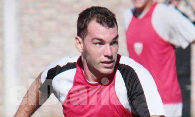F�nix vuelve al equipo ideal para jugar ma�ana ante Excursionistas