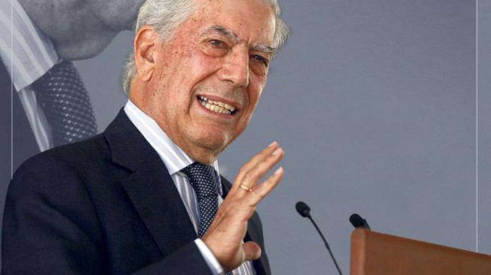 Vargas LLosa en C�rdoba: mis historias toman un rumbo que nunca espero
