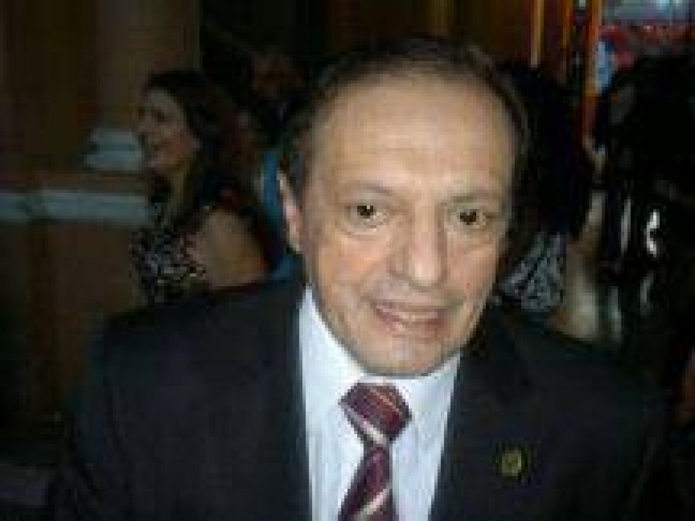 V�ctor Claros fue reelegido como Rector de la UNSa