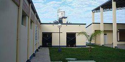 Ma�ana inauguran edificios educativos