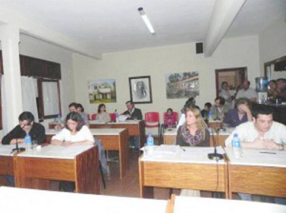  Se realiz� la primera sesi�n ordinaria