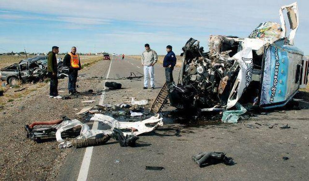 Tr�gico accidente: un muerto y varios heridos