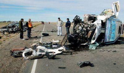 Tr�gico accidente: un muerto y varios heridos
