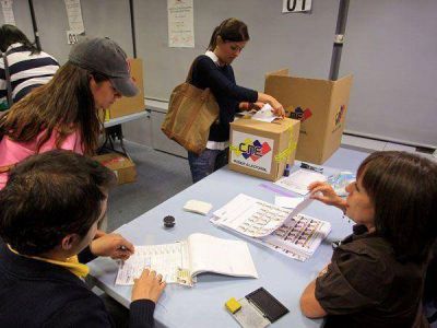 �Qui�nes fueron los primeros en votar?