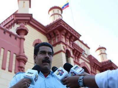 Maduro utiliz� siete horas diarias del canal estatal