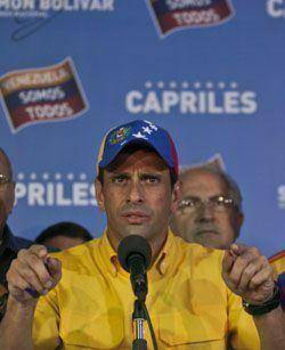 Capriles no admiti la derrota y pidi recontar sufragios "uno por uno"