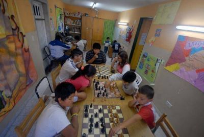 La Casa del Nehu�n, un puntal para chicos del barrio Guido