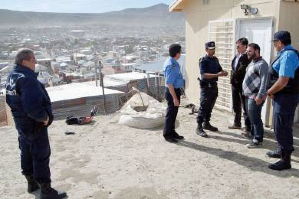 Buttazzi valor� la nueva modalidad de trabajo de la Polic�a del Chubut