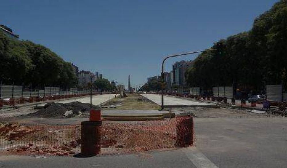 Finaliz� el trasplante de �rboles en la 9 de Julio