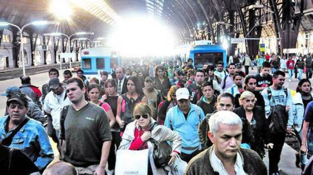 El ferrocarril Mitre: Rige una nueva grilla horaria con un tren cada 20 minutos