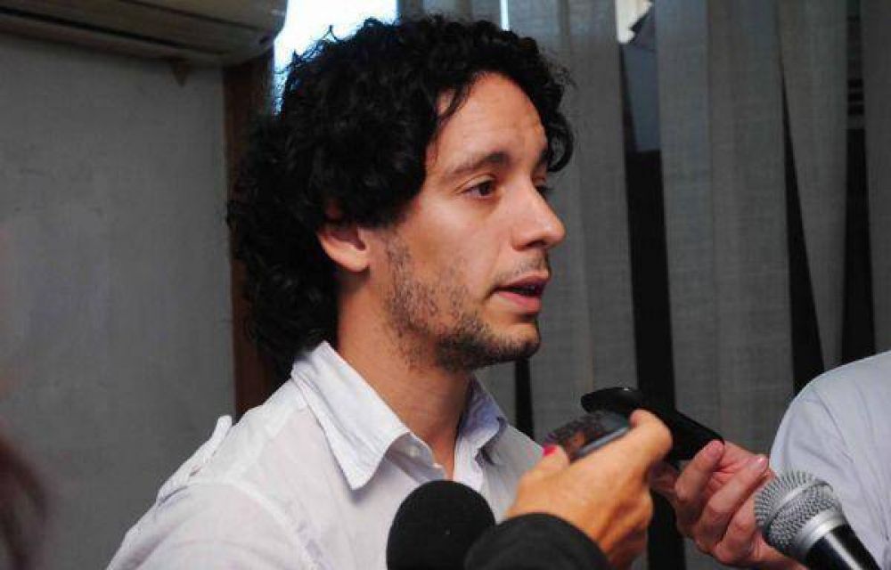 El municipio comenz� la normalizaci�n del Club Social y Deportivo 12 de Octubre