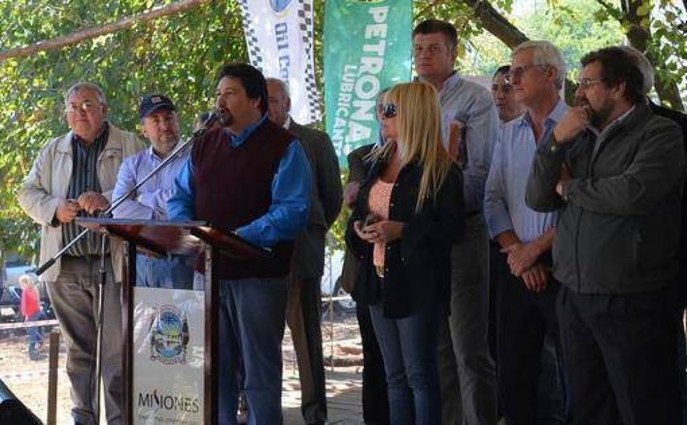El Gobernador Maurice Closs anunci� fondos por tres millones de pesos para productores
